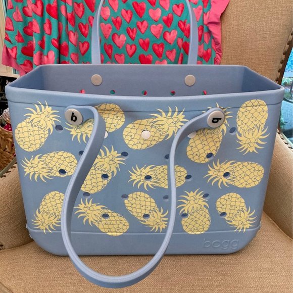 Large Pineapple Bogg Bag - Picture 8 of 11